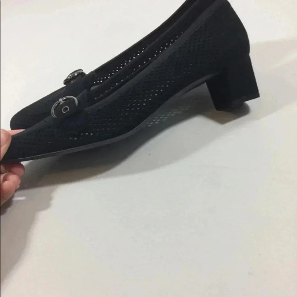 Stuart Weiztman Black Suede Loafer Heels - Picture 6 of 8